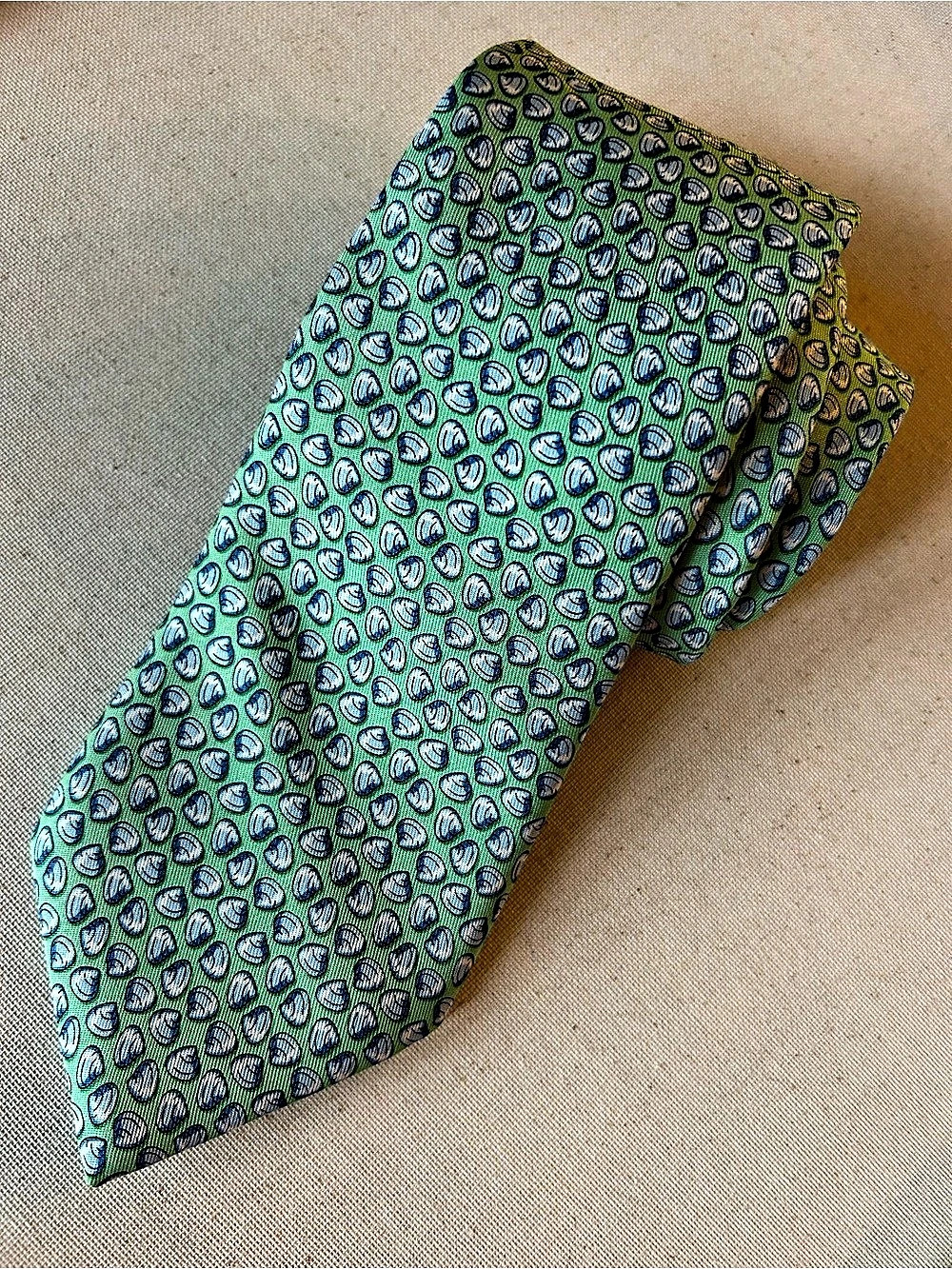 Vineyard Vines New England Prep Green & Blue Happy as a Clam Tie Like New